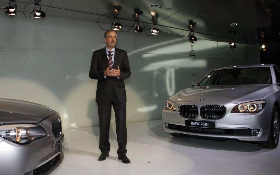  BMW 7-Series 2009 года  (фото 14 из 167)